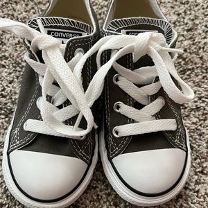 Converse. Size 9 toddler.